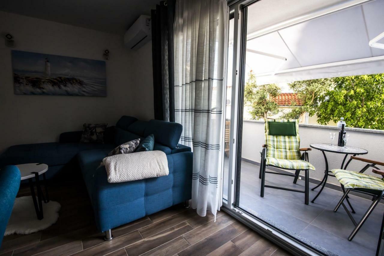 Blue Pearl Apartment Rogoznica  Buitenkant foto