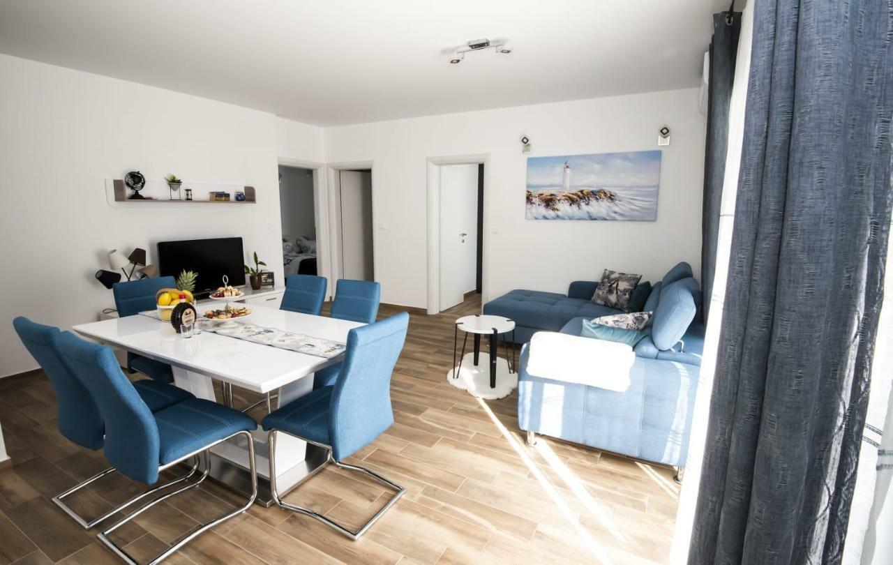 Blue Pearl Apartment Rogoznica  Buitenkant foto