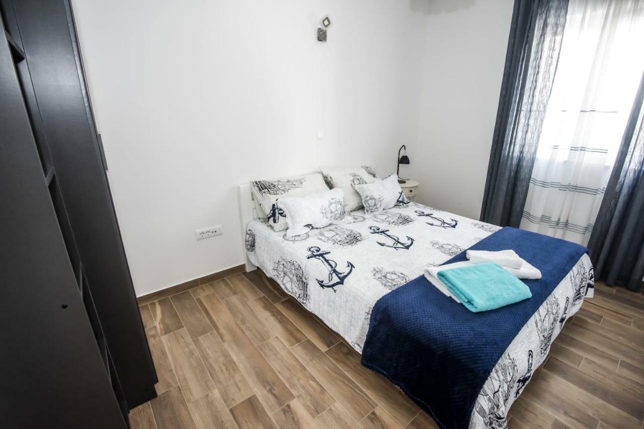Blue Pearl Apartment Rogoznica  Buitenkant foto